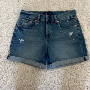 GAP denim shorts, size 2/26, 5” SHORT